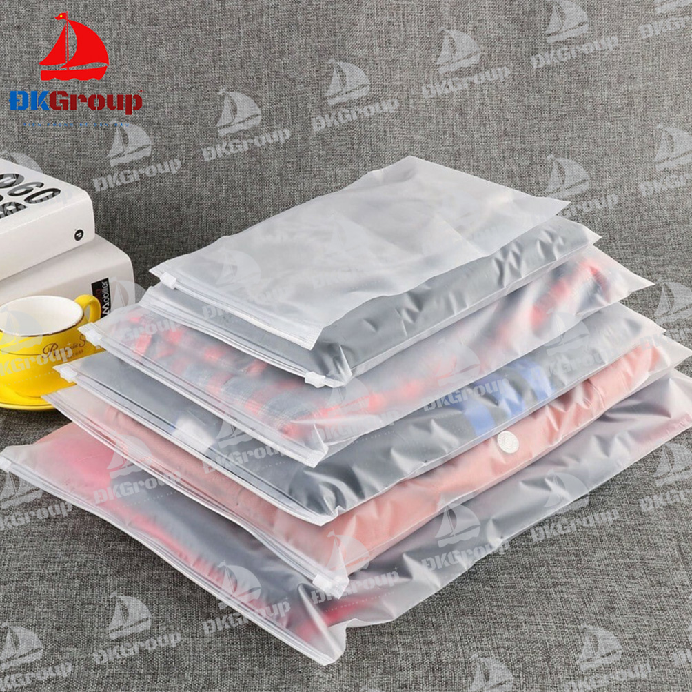 Túi may mặc thời trang không chỉ bảo quản mà còn làm tăng giá trị sản phẩm